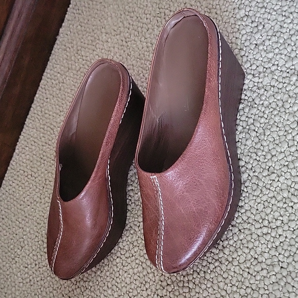 Vicini Leather Mules, size 40, Italian Qualuty Leather, Platform Mules - Picture 7 of 14
